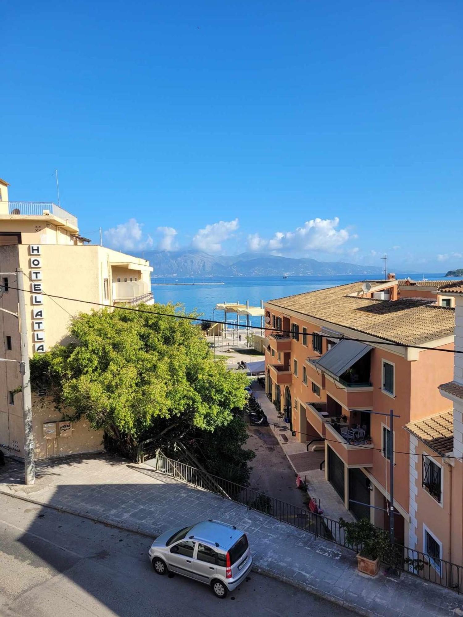 Appartement Kiki'S Penthouse à Corfu  Extérieur photo